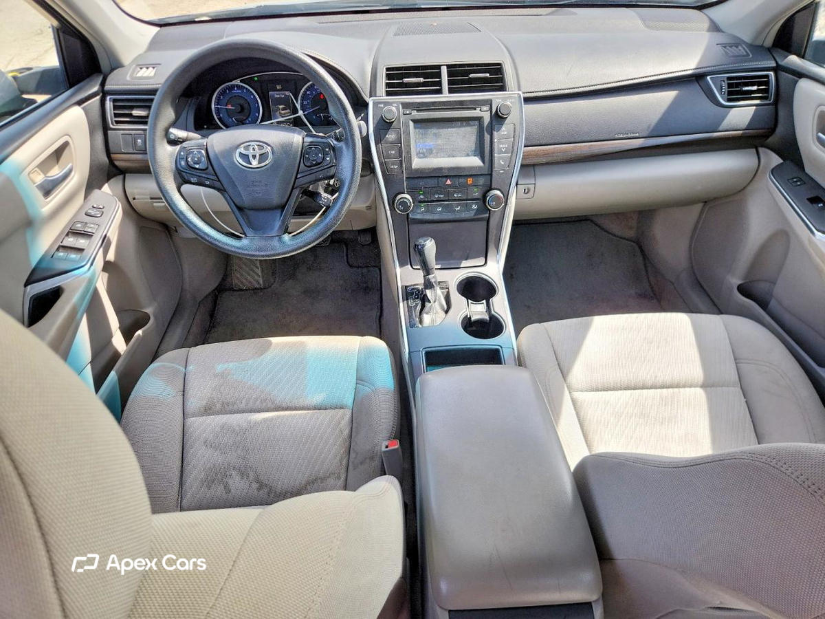 Toyota Camry 2016
