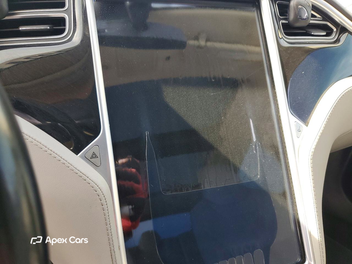 Tesla Model S 2014
