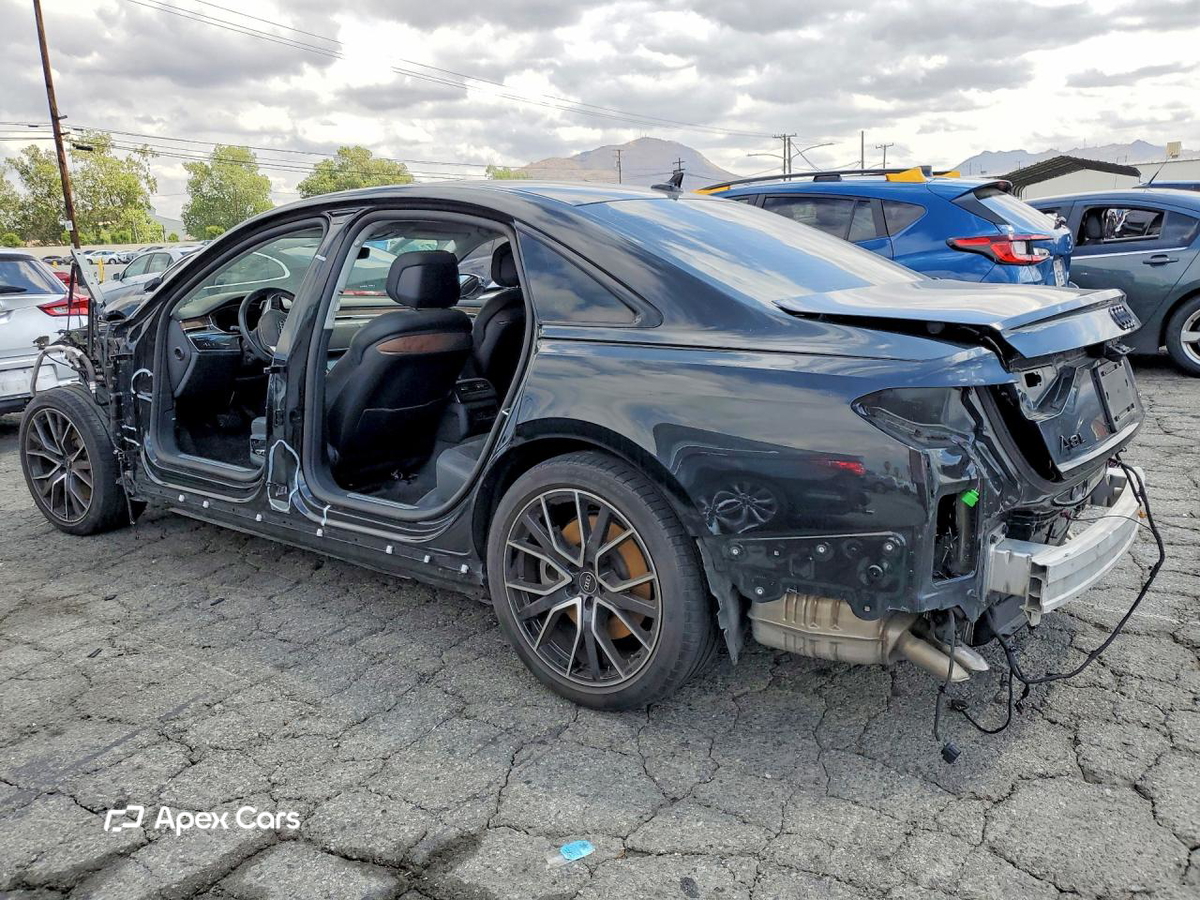 Audi A8 2021
