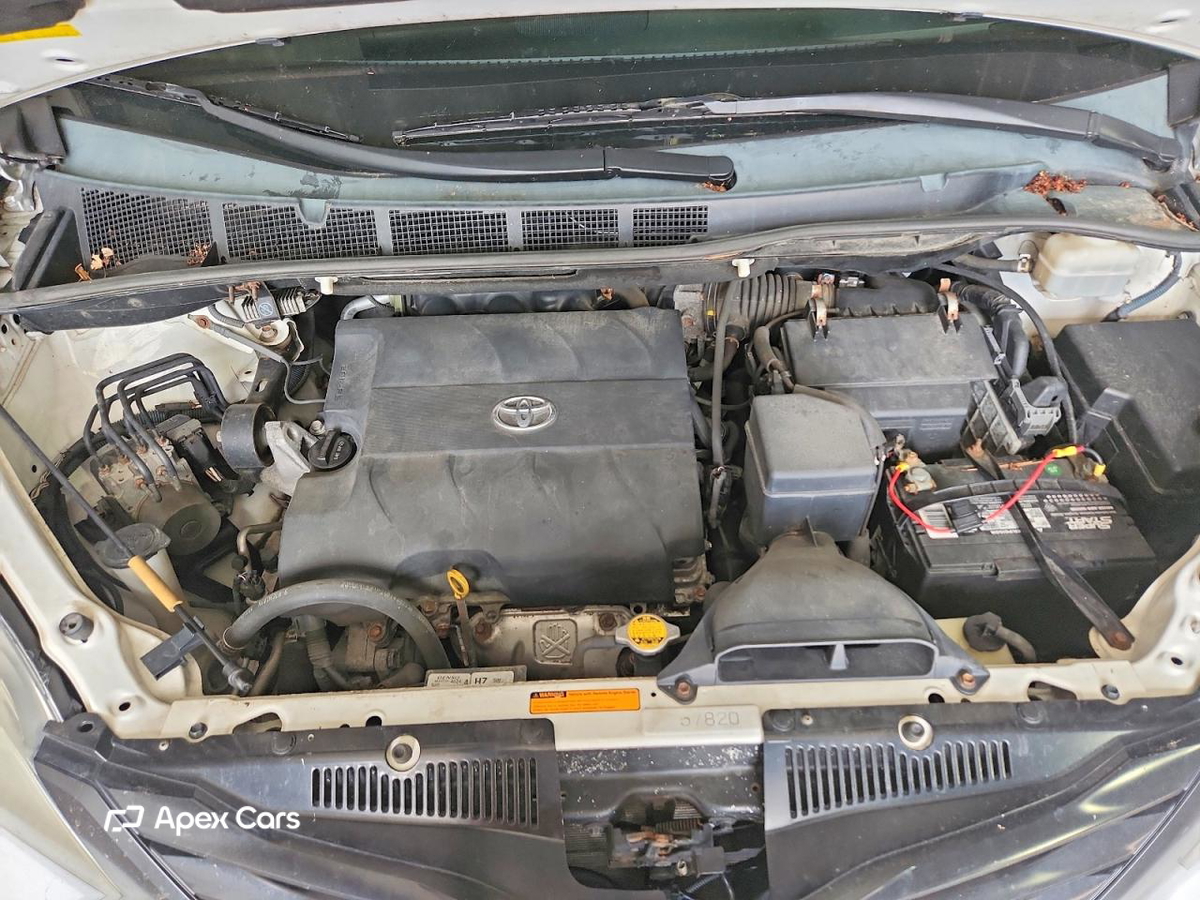 Toyota Sienna 2012