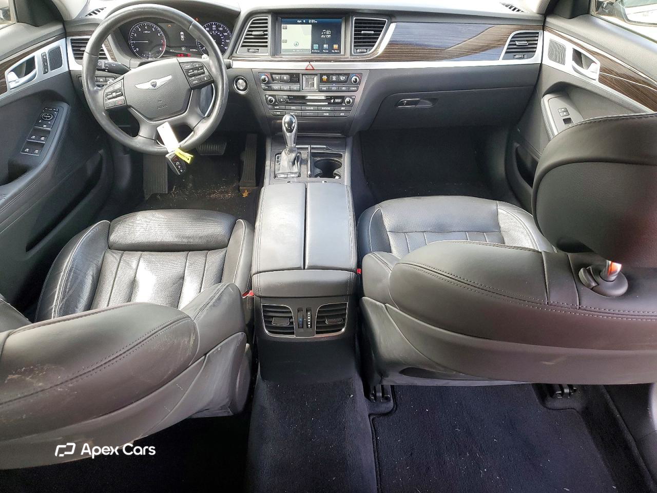 Hyundai Genesis 2015