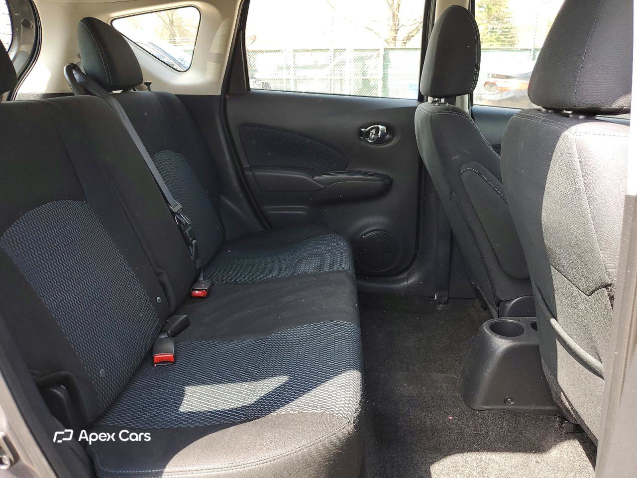 Nissan Versa 2016