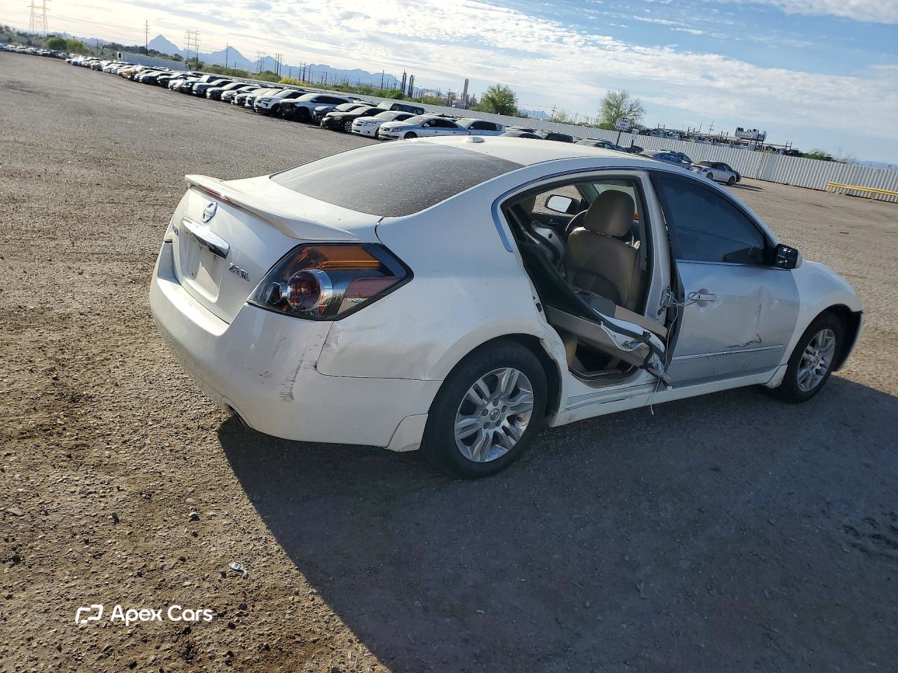 Nissan Altima 2011