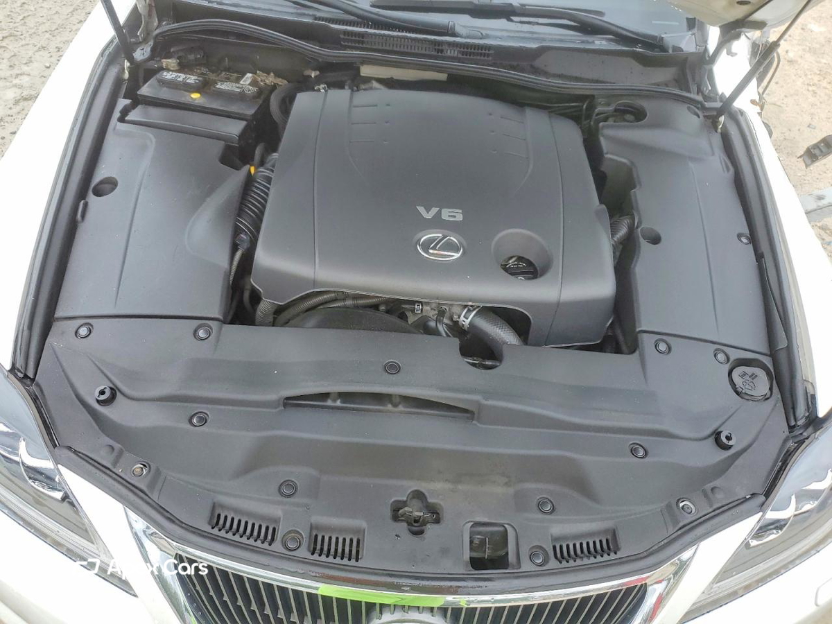 Lexus IS 2010