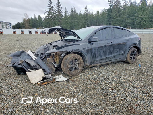 Tesla Model Y 2026 - Image 1 of 12