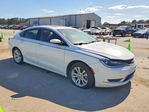 Chrysler 200 2015