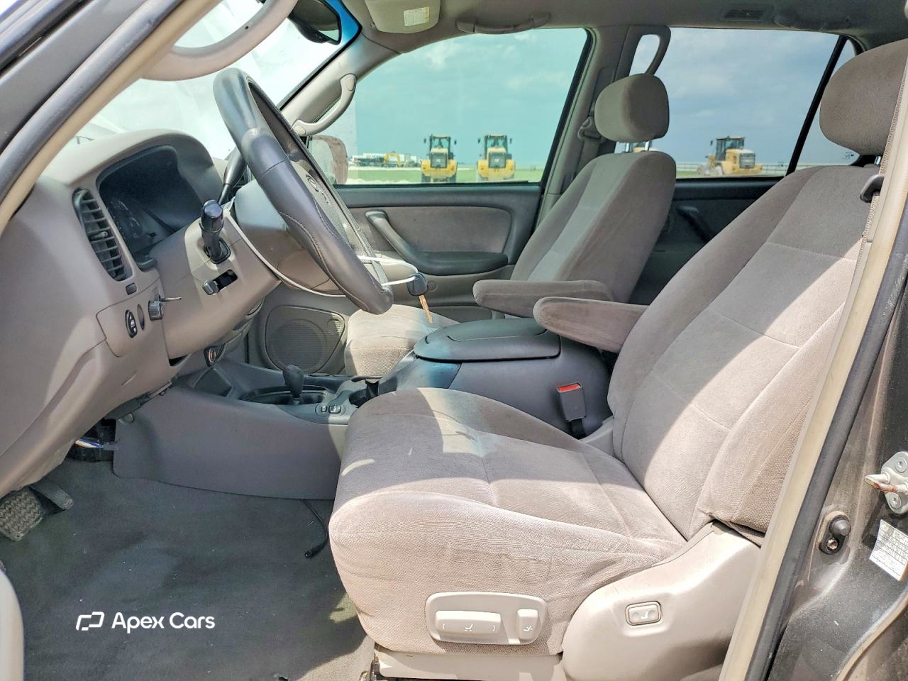 Toyota Sequoia 2004