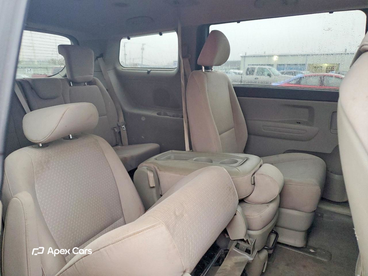 Kia Sedona 2016