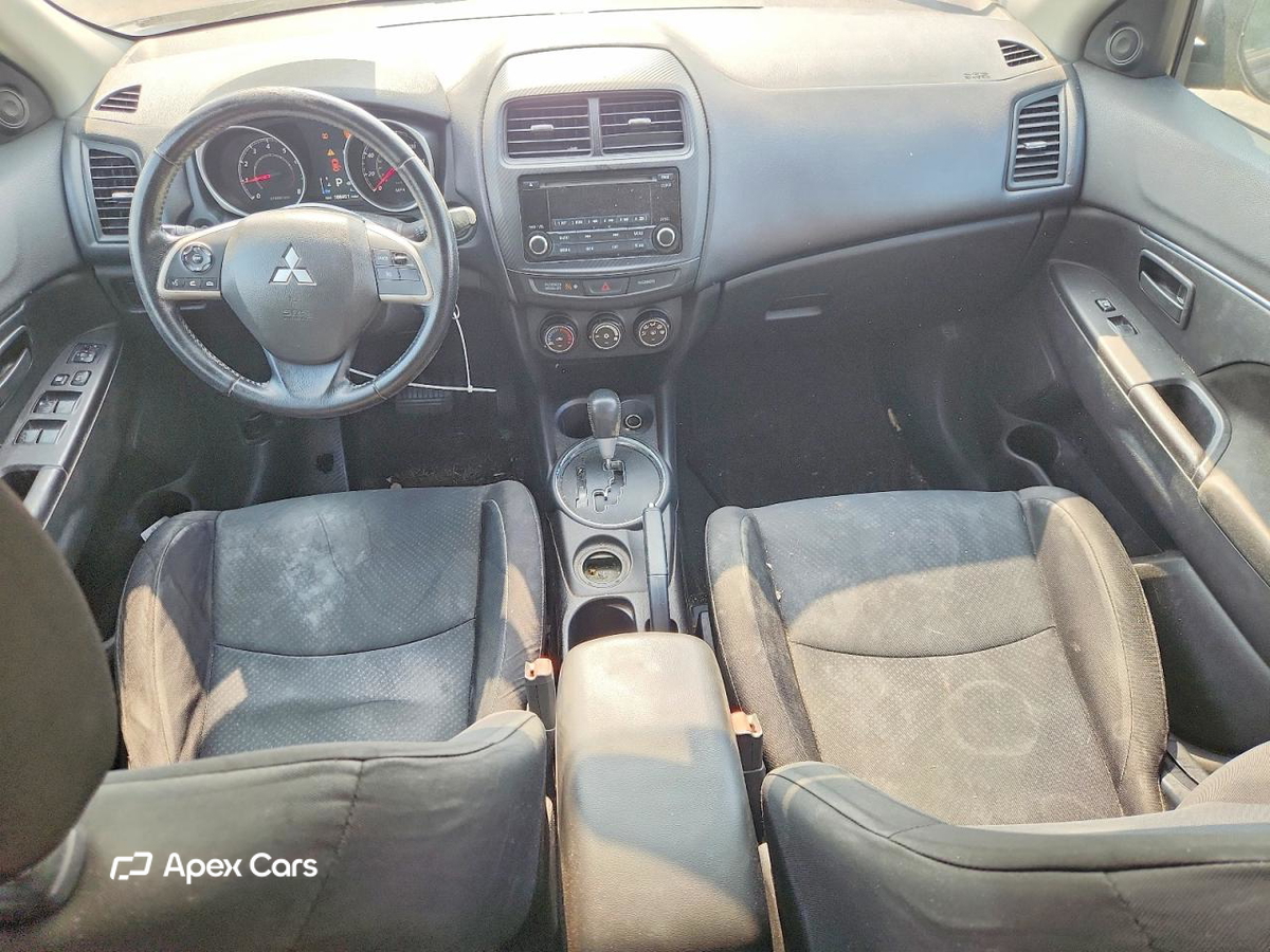 Mitsubishi Outlander 2015