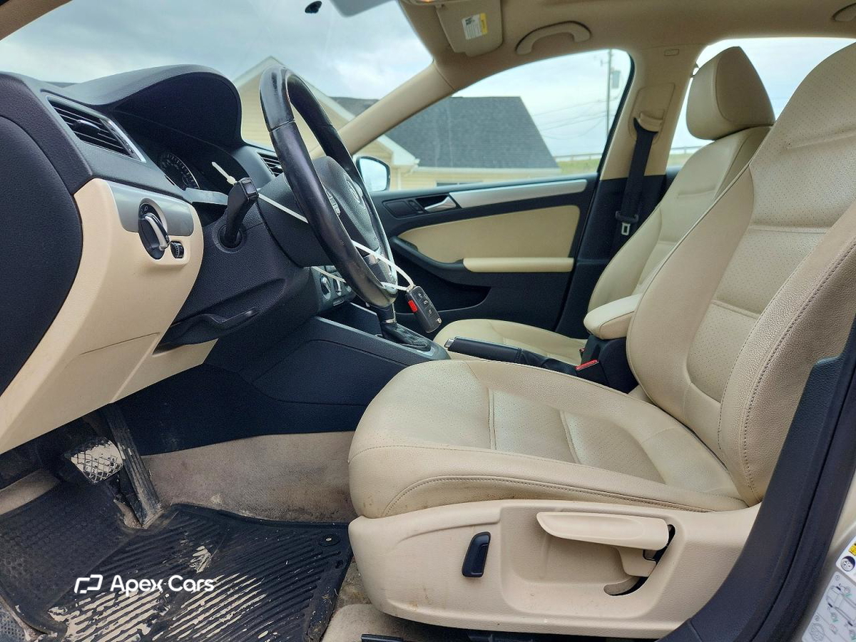 Volkswagen Jetta 2014