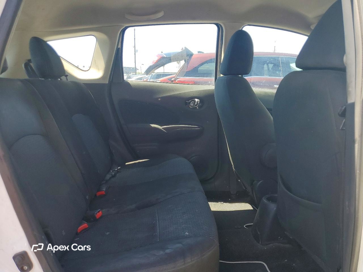 Nissan Versa 2016