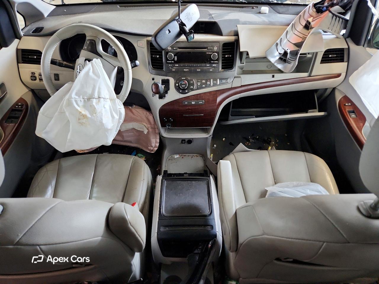 Toyota Sienna 2014