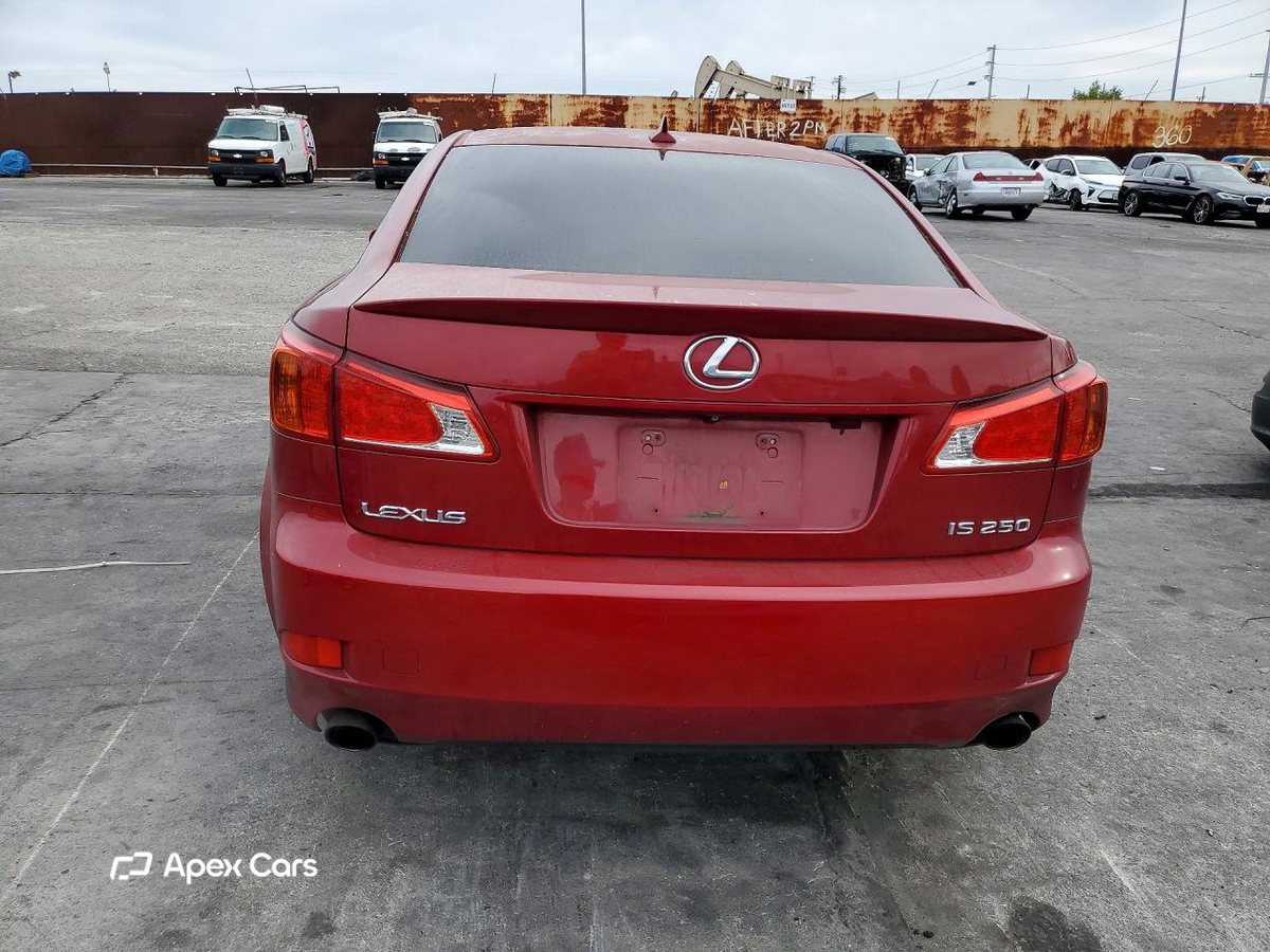 Lexus IS 2010