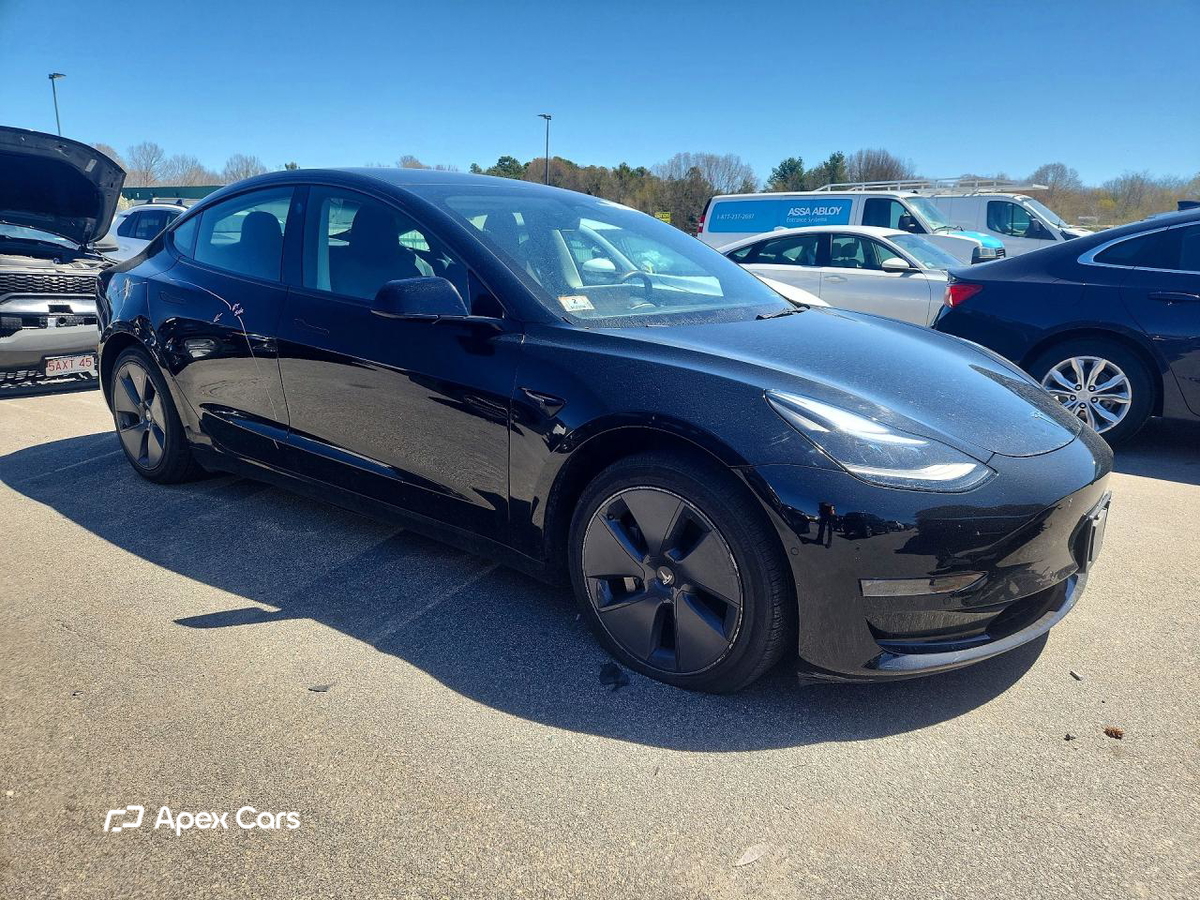 Tesla Model 3 2022