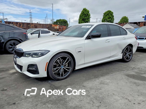 BMW Series 3 2022 - Image 1 of 12