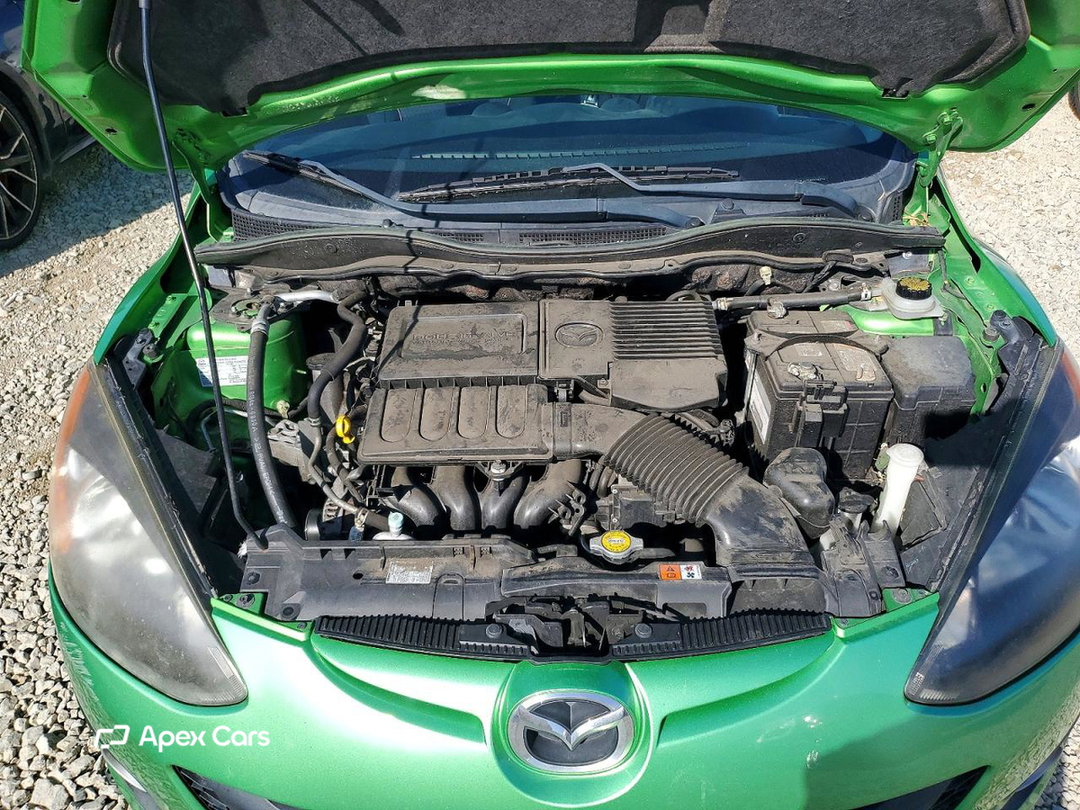 Mazda 2 2011