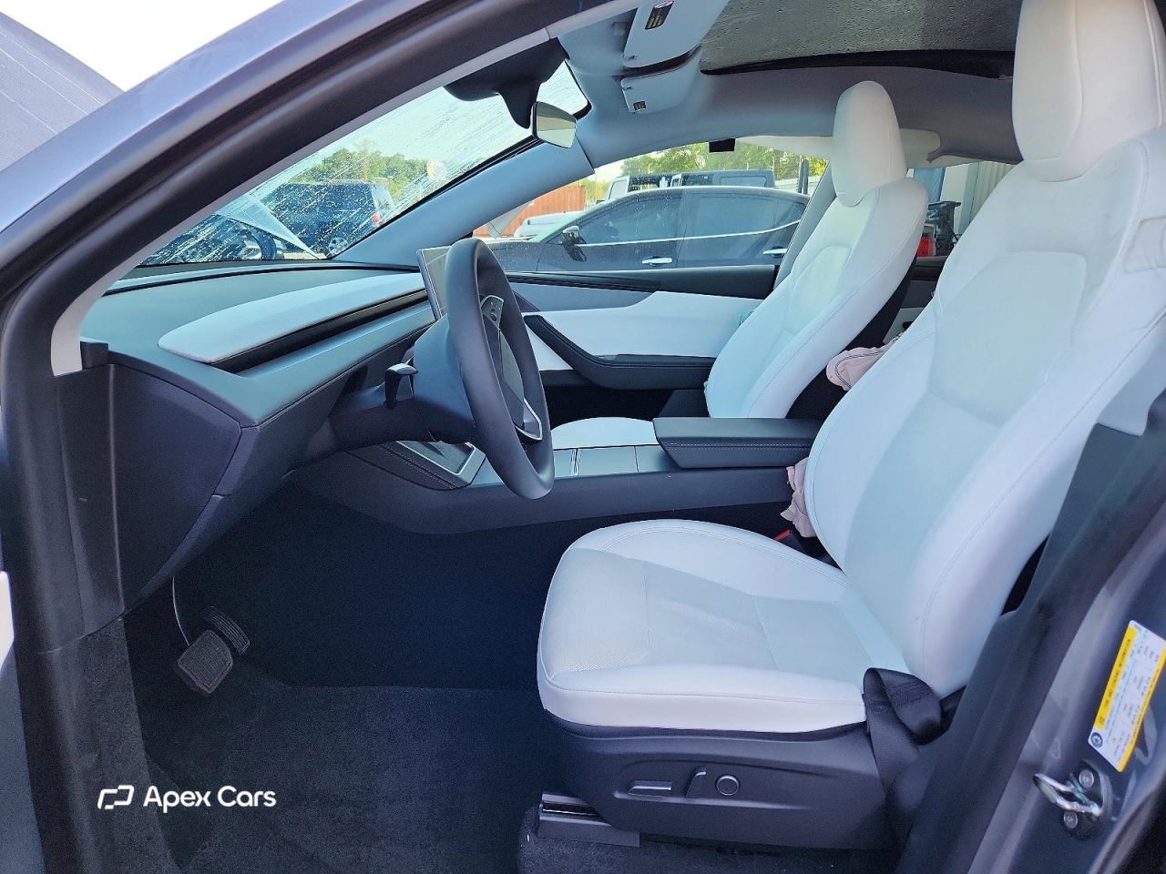 Tesla Model Y 2026