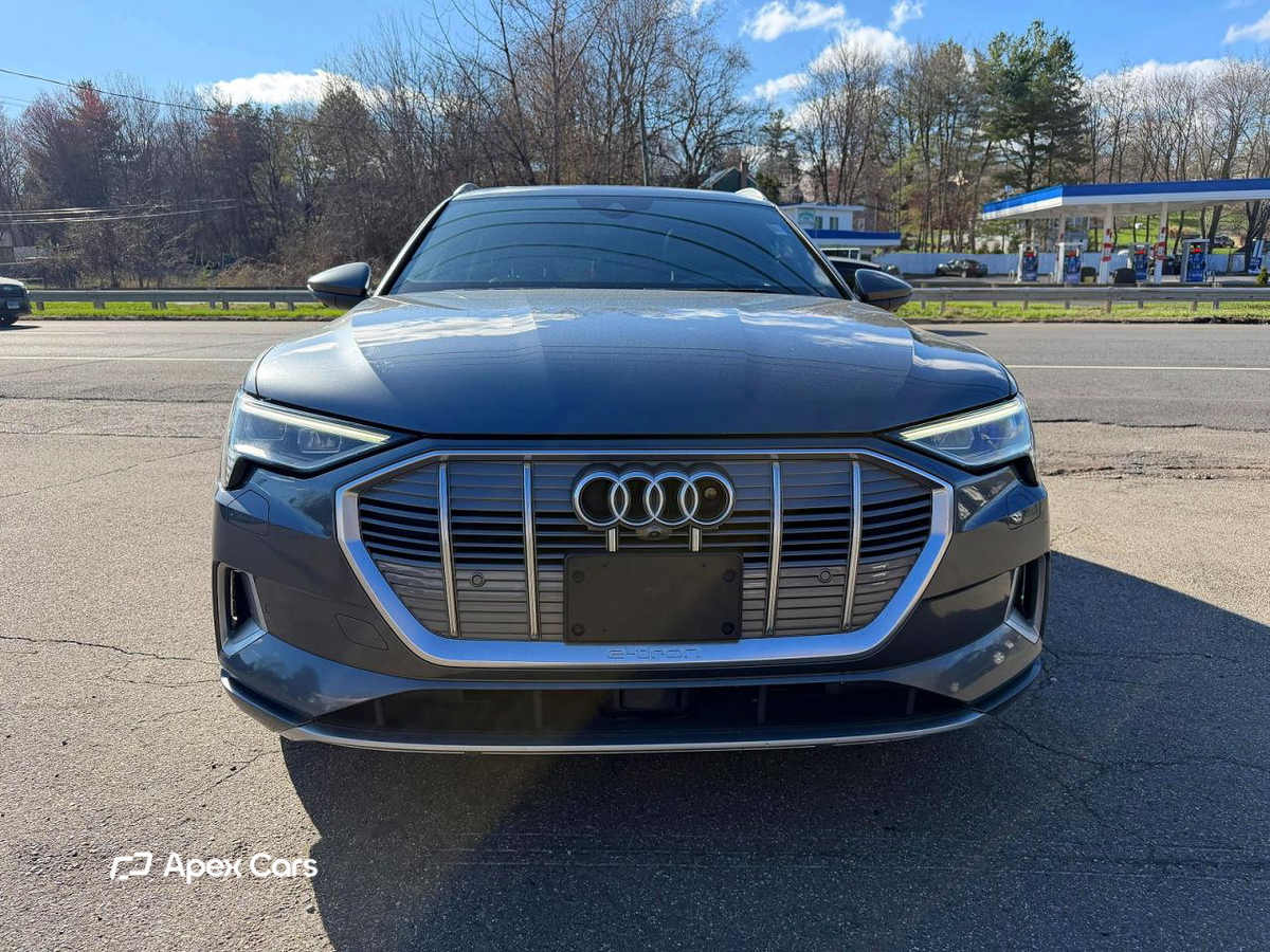Audi e-tron 2019