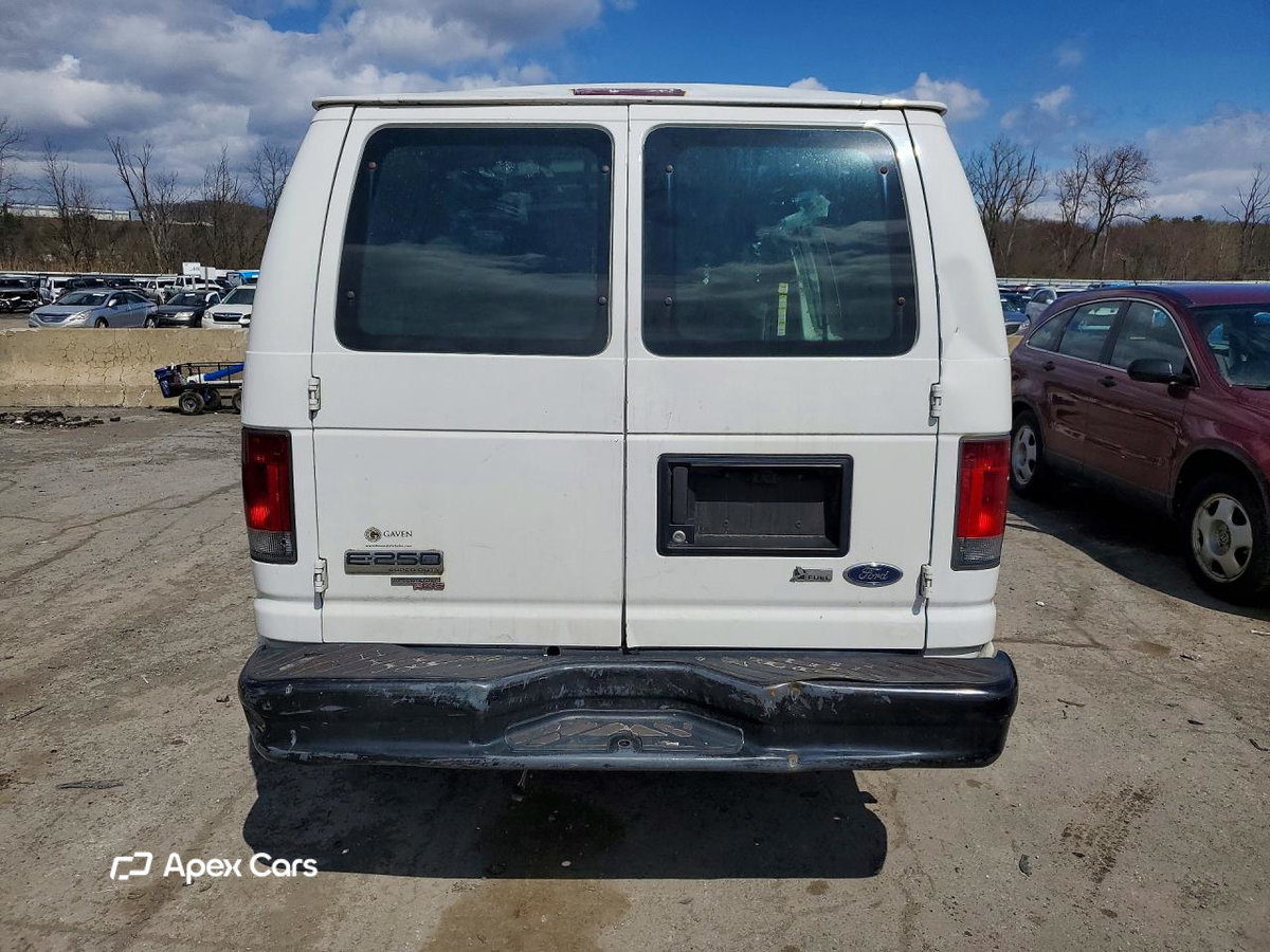 Ford Econoline 2013