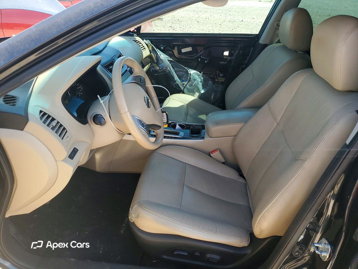 Nissan Altima 2015