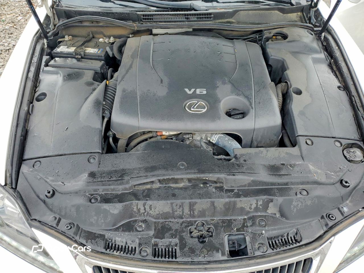 Lexus IS 2013