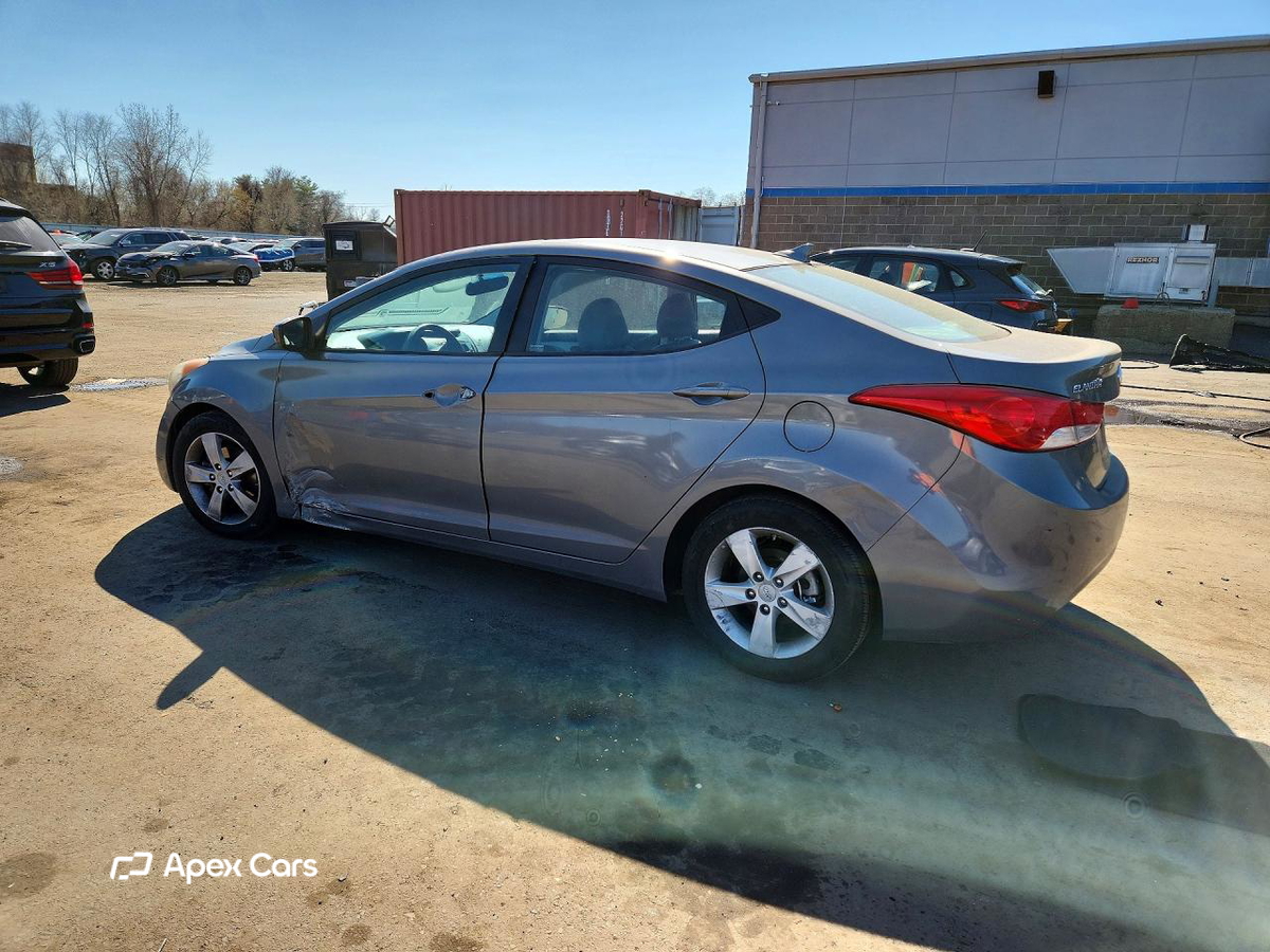Hyundai Elantra 2013
