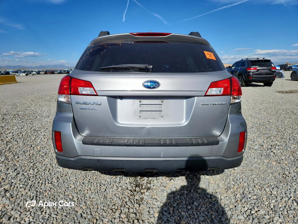 Subaru Outback 2011