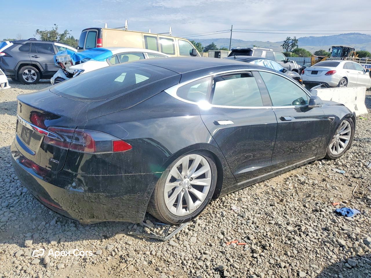 Tesla Model S 2018