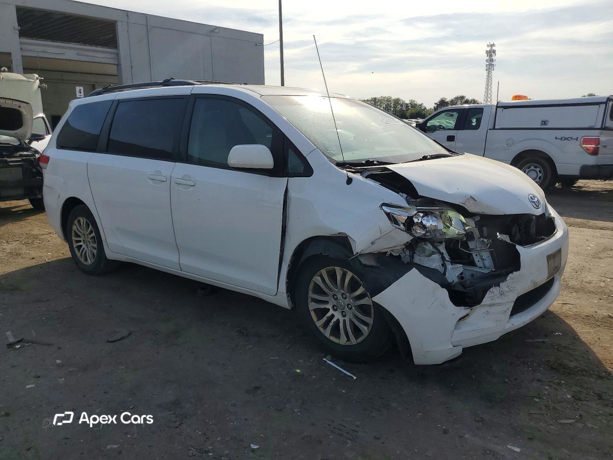 Toyota Sienna 2012