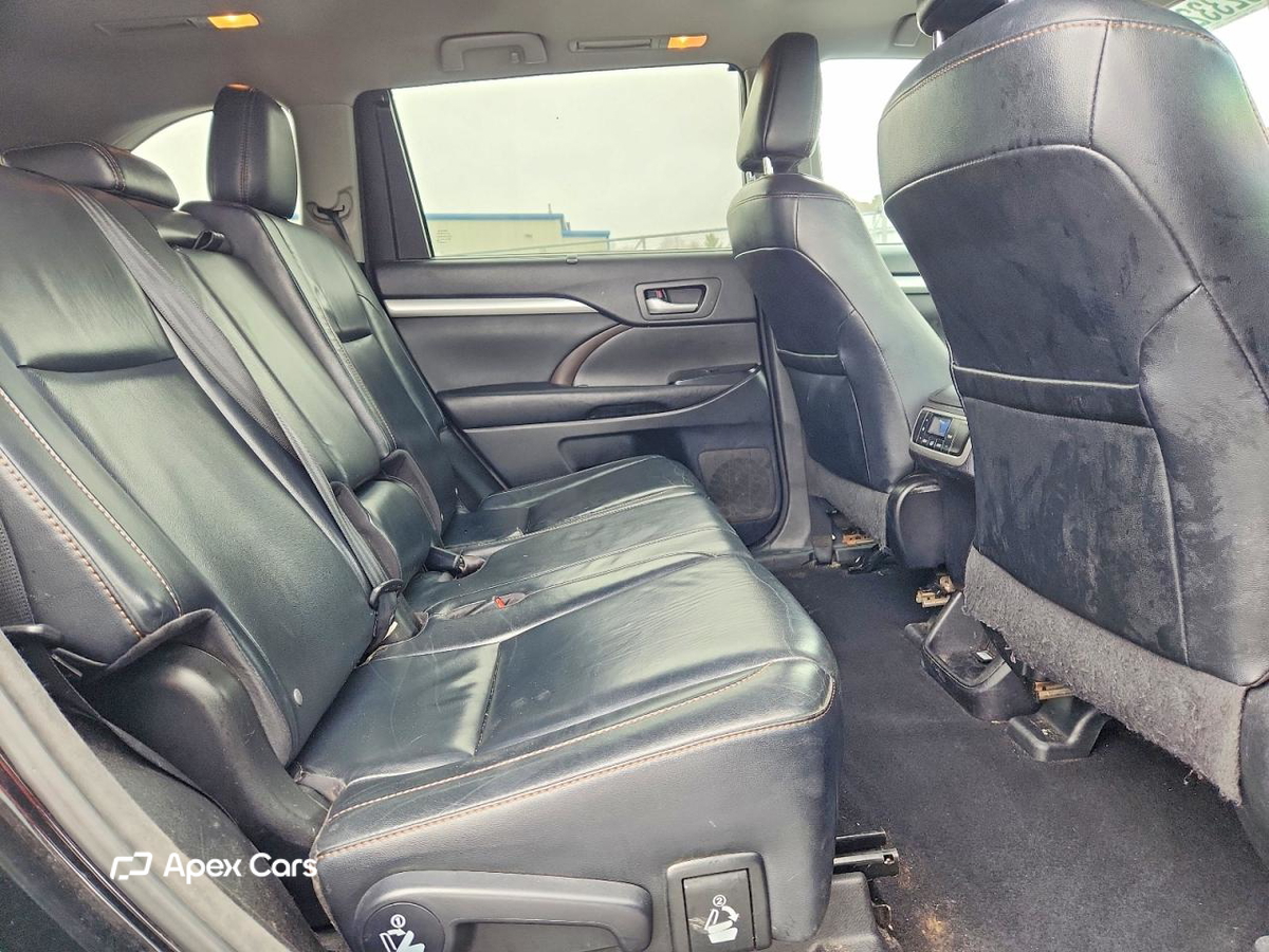 Toyota Highlander 2016