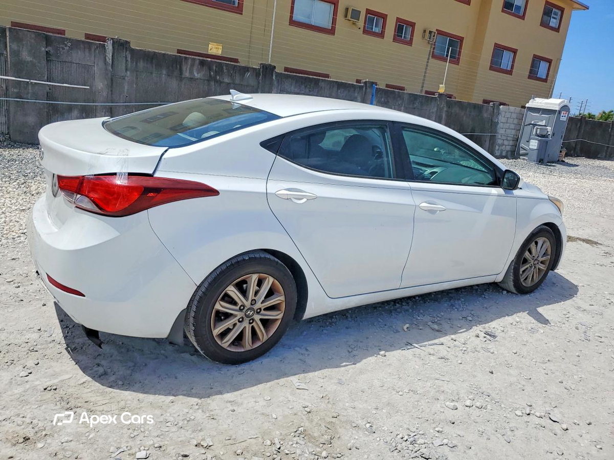 Hyundai Elantra 2016