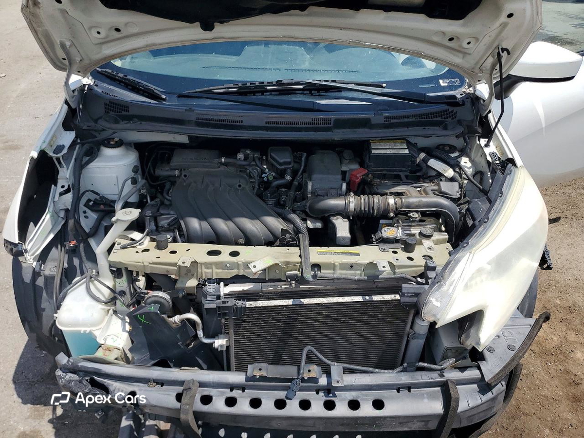 Nissan Versa 2016