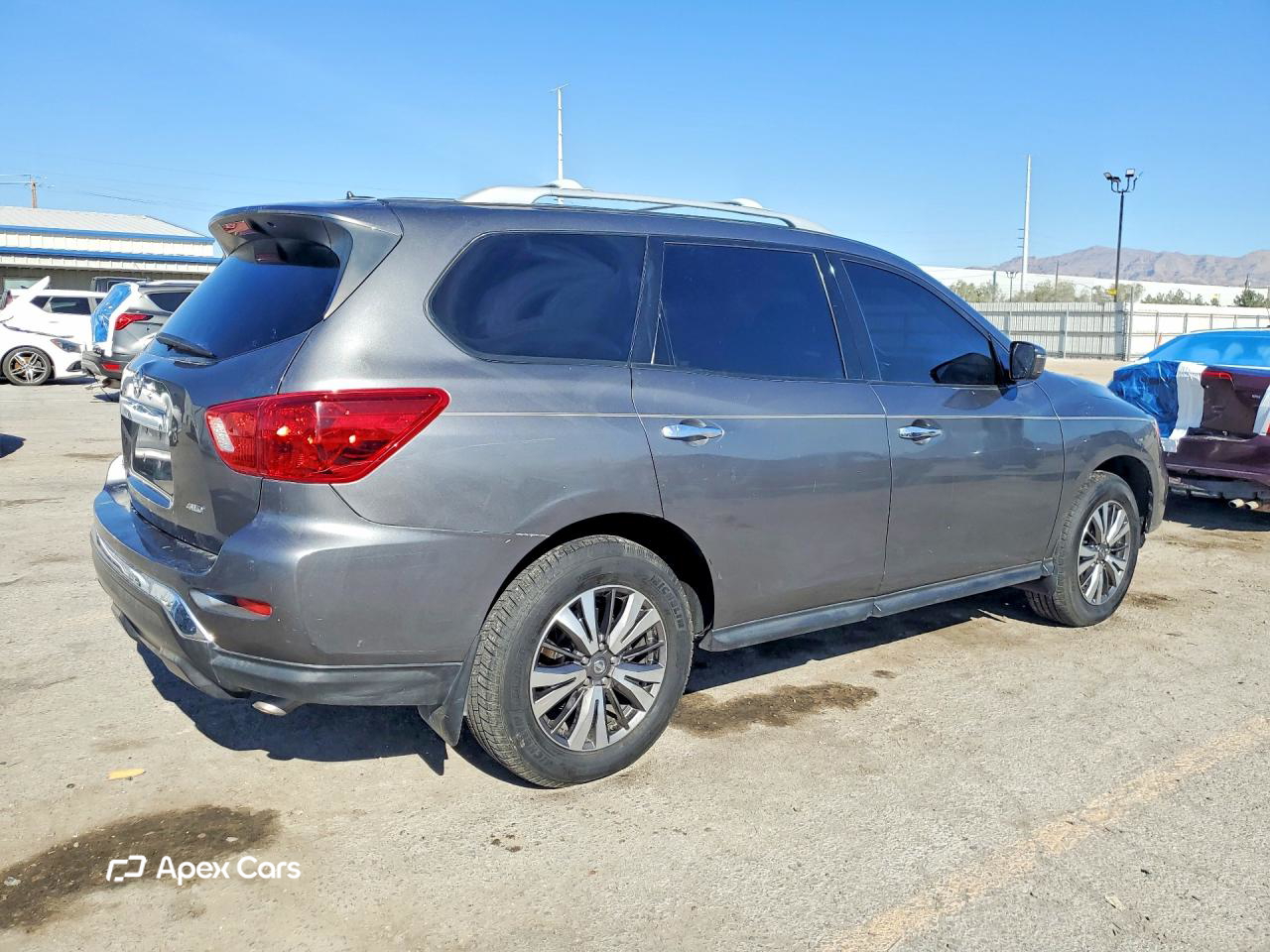 Nissan Pathfinder 2018