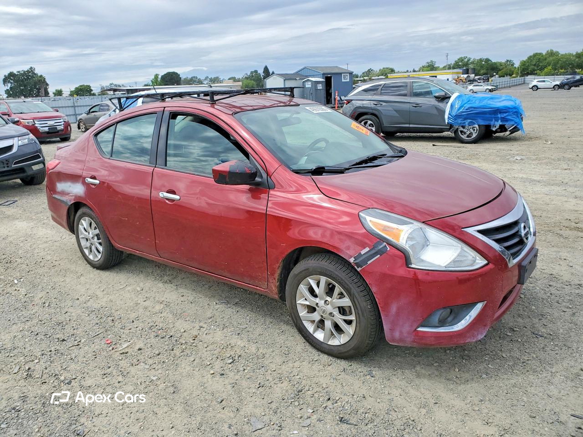 Nissan Versa 2018