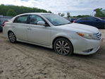 Toyota Avalon 2011