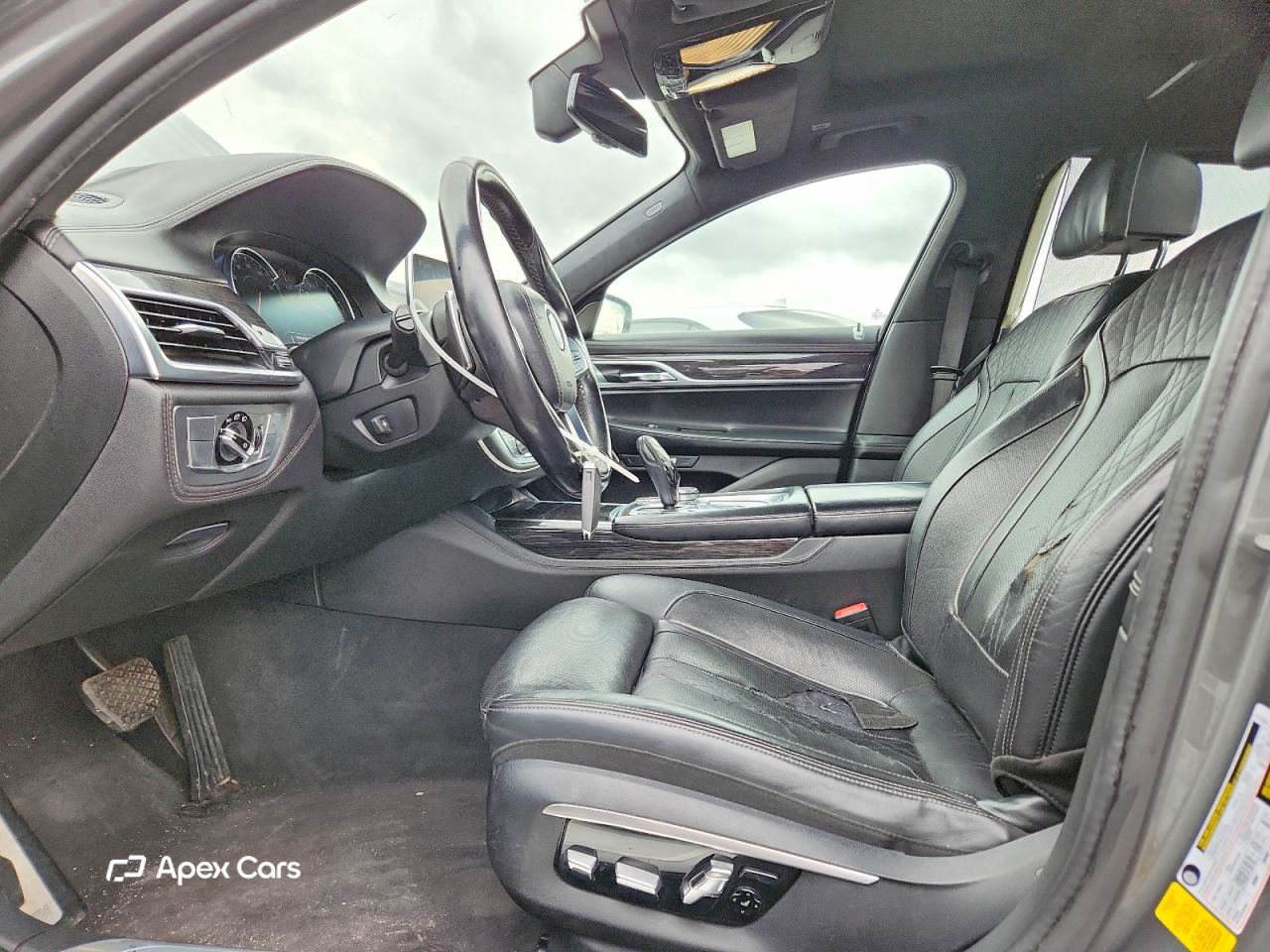 BMW Series 7 2016