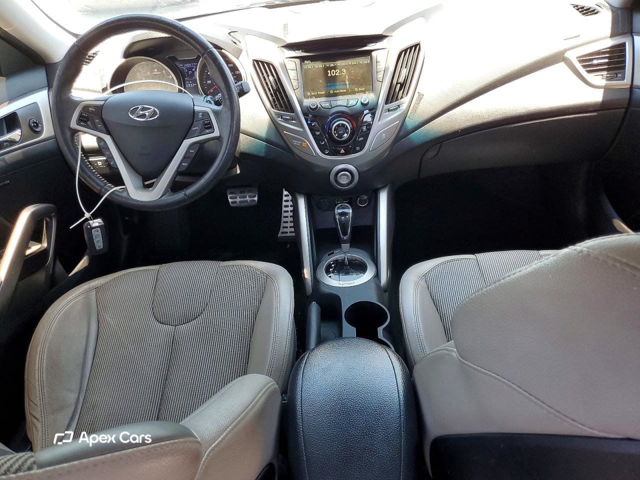 Hyundai Veloster 2012