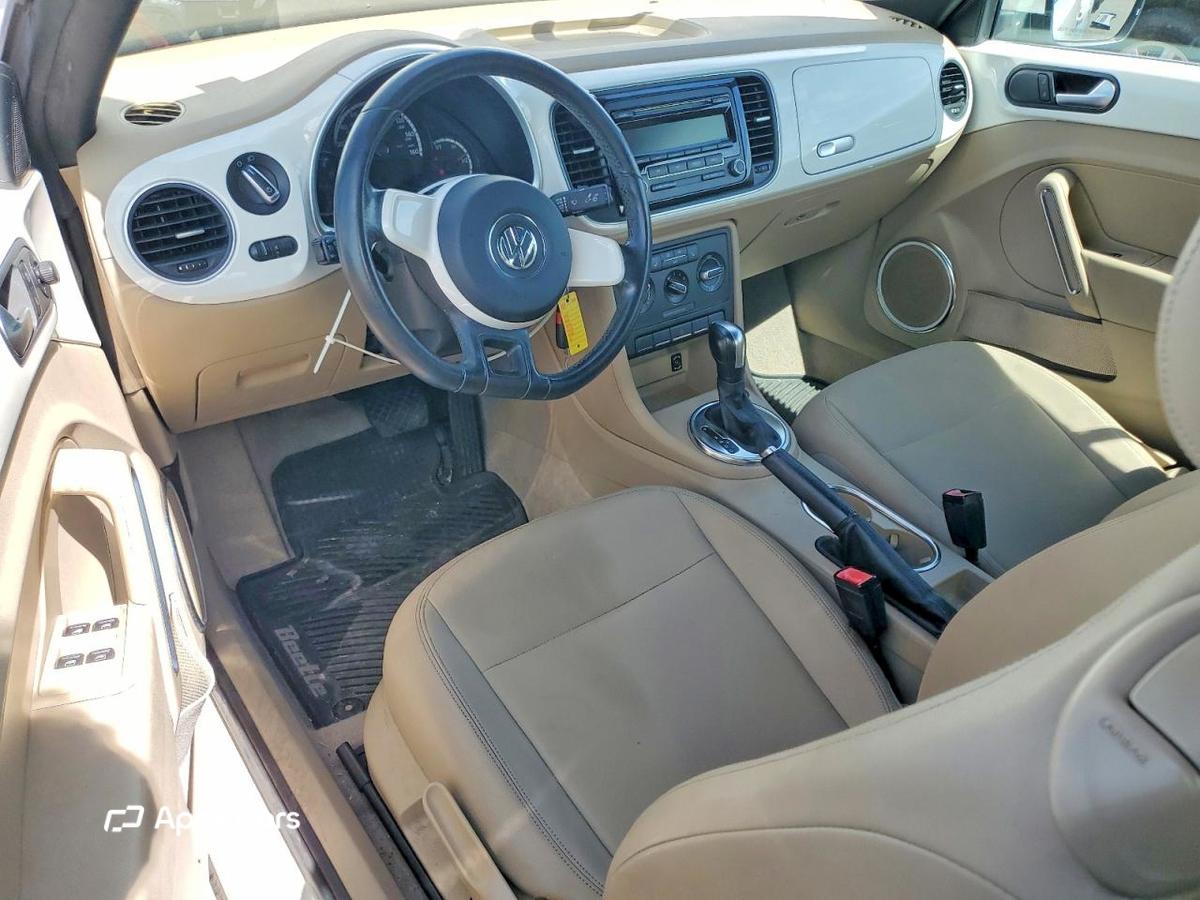 Volkswagen Beetle 2013