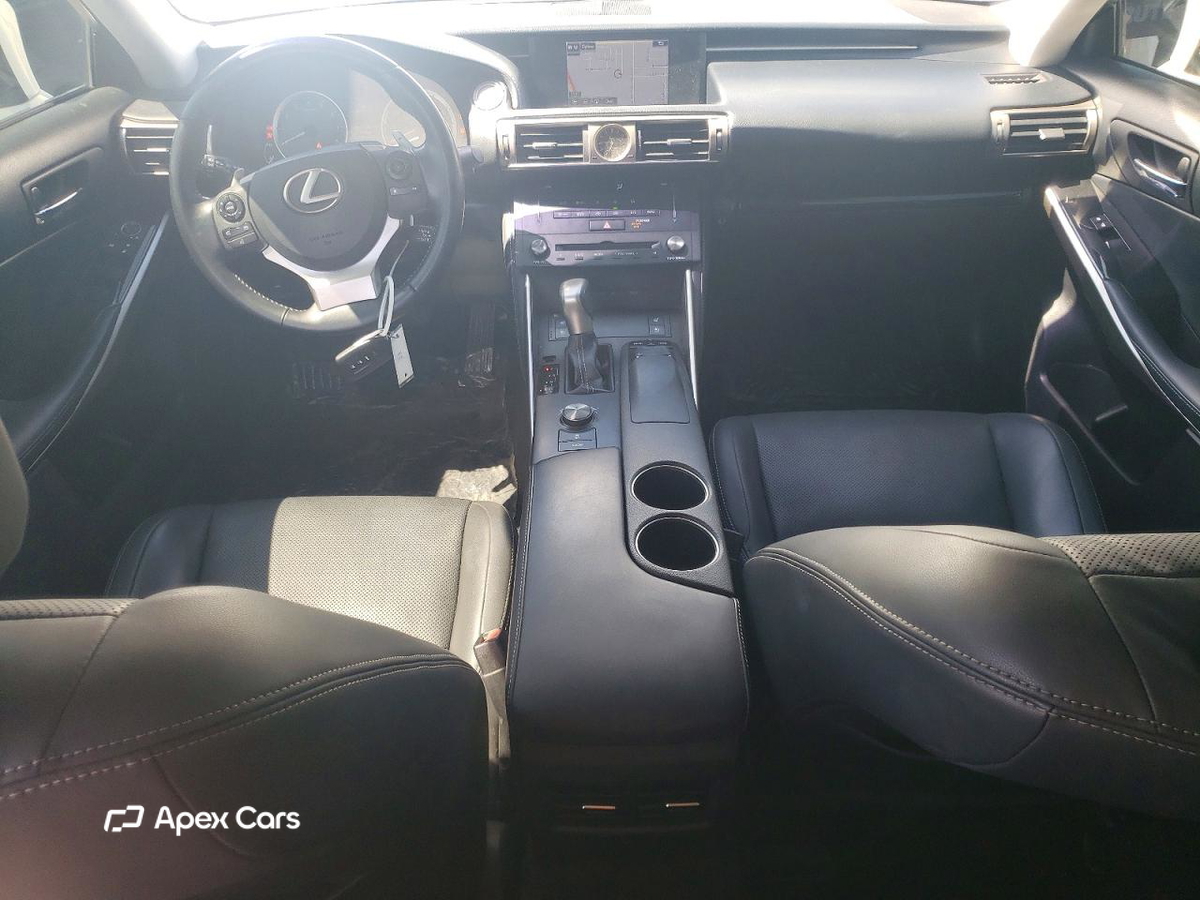 Lexus IS 2015