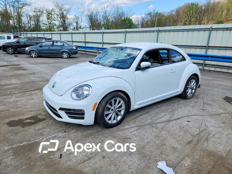 2017 Volkswagen Beetle - Zdjęcie 1 z 13
