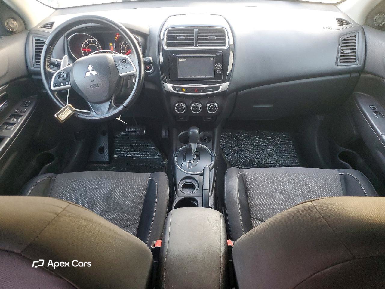 Mitsubishi Outlander 2015