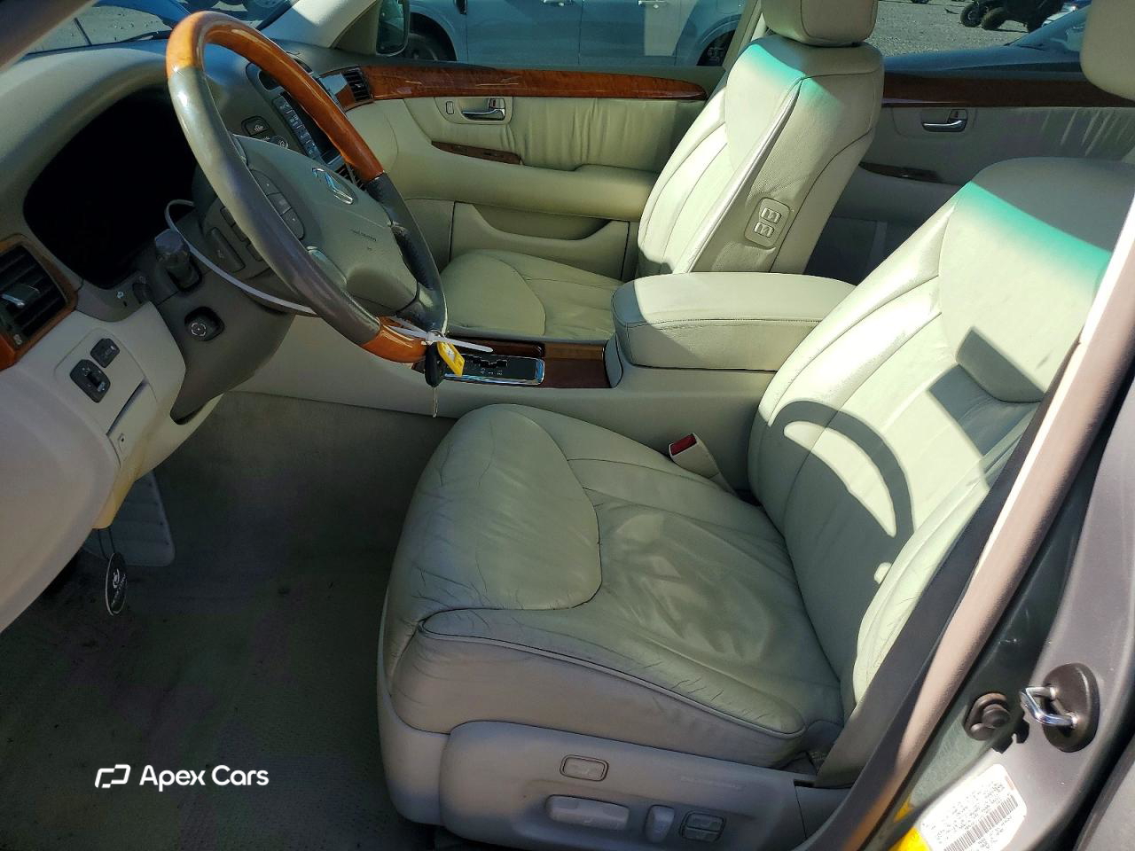 Lexus LS 2001