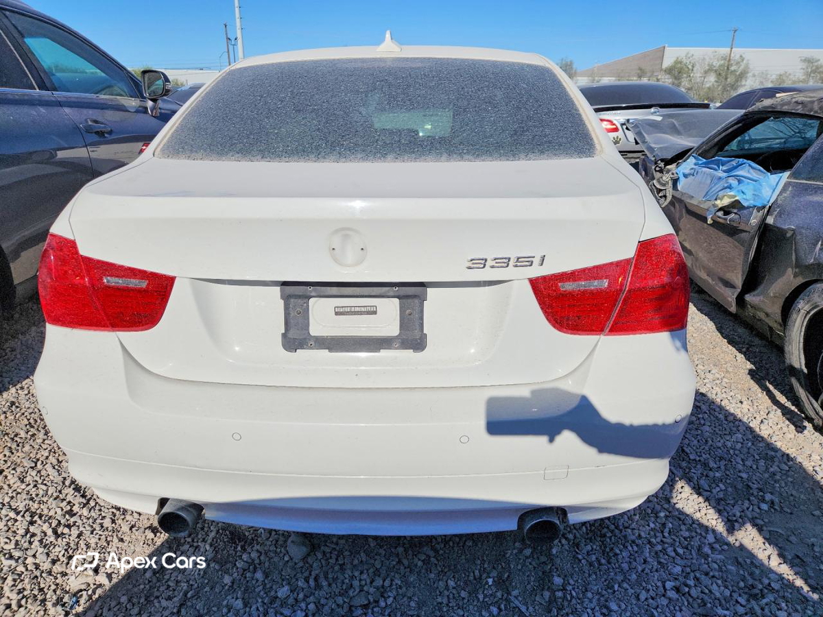 BMW Series 3 2009