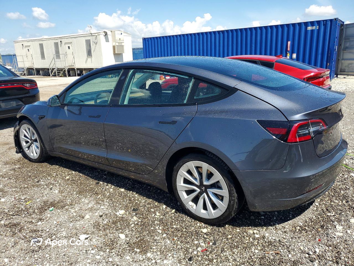 Tesla Model 3 2022