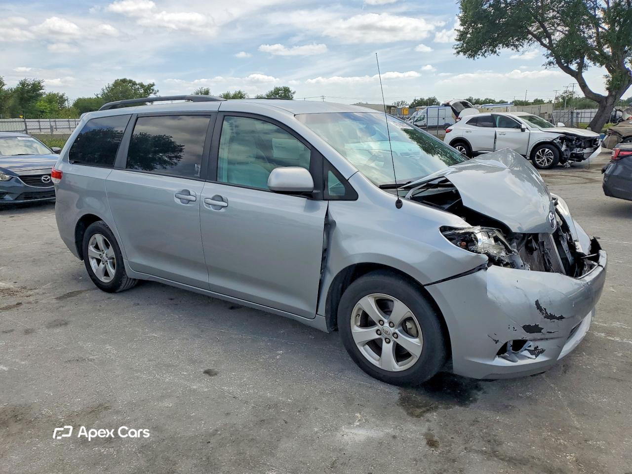 Toyota Sienna 2011