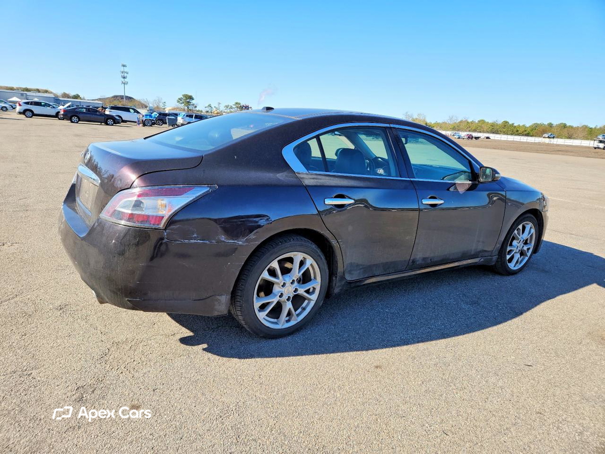 Nissan Maxima 2012