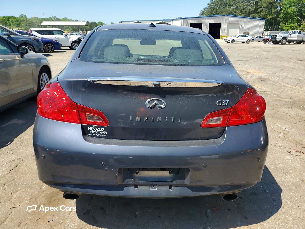 Infiniti G 2013