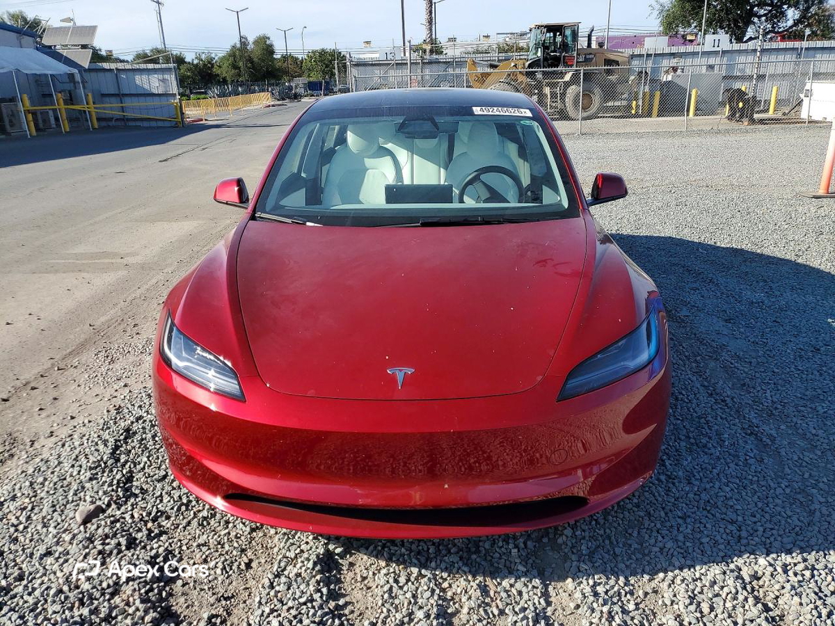 Tesla Model 3 2024