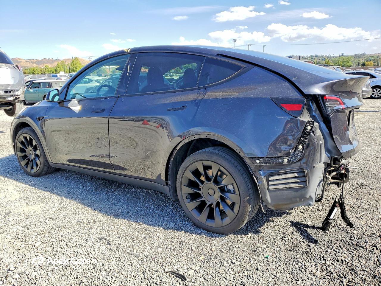 Tesla Model Y 2024