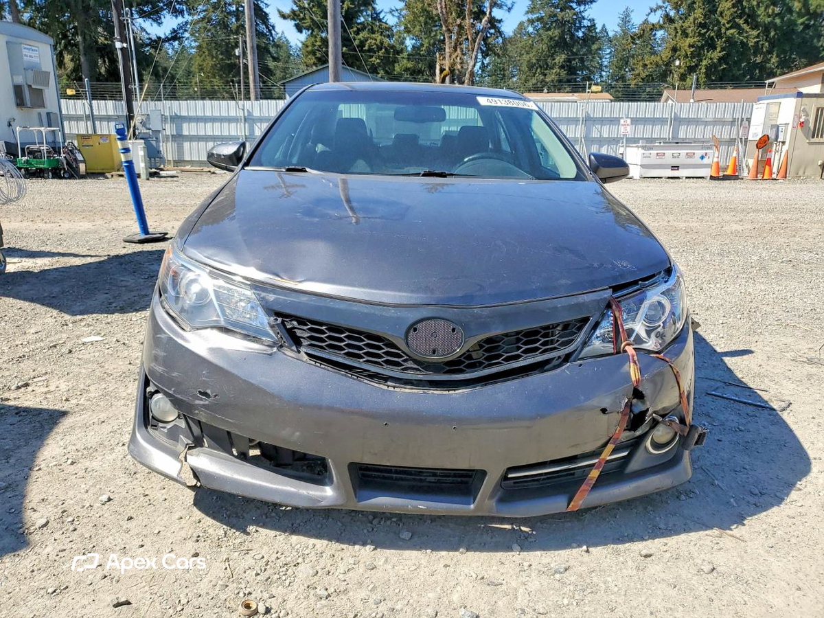 Toyota Camry 2012